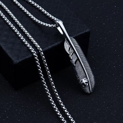 FEATHER OF LUCK SILVER KOLYEBİLEKLİKROYALDESIGNFTHROFLCKFEATHER OF LUCK SILVER KOLYE
